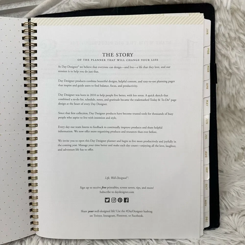 Day Designer Planning Calendar Binder + Notebook set NEW‎ 2 piece